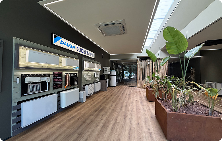 Sala riunioni per architetti e progettisti nello showroom General Frigo a Siena